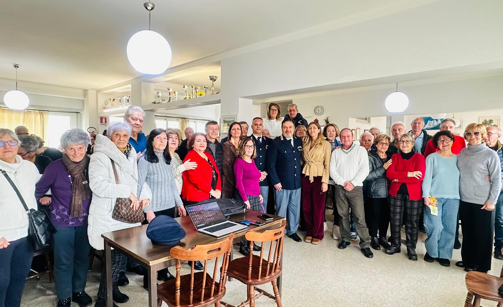 Molto partecipato l’incontro promosso da Comune di Gaeta e Polizia di Stato per sensibilizzare gli anziani in merito al triste fenomeno delle truffe.